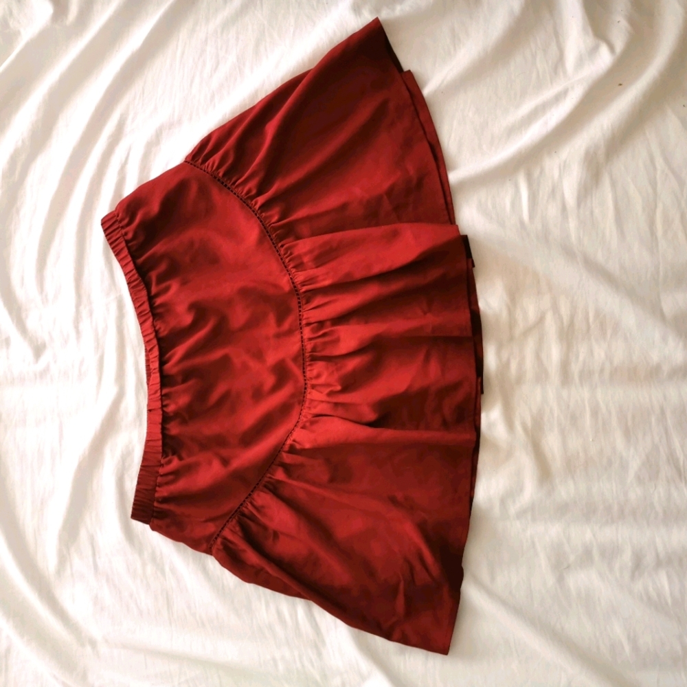 Banana Republic Skirt in Red Size Small